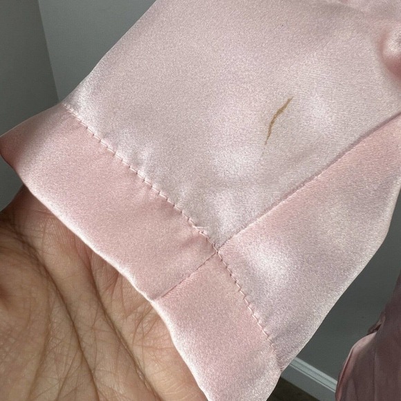 Victoria's Secret Vintage Pink Satin Pajama Set Top and Shorts M/L Gold Label - Picture 9 of 16